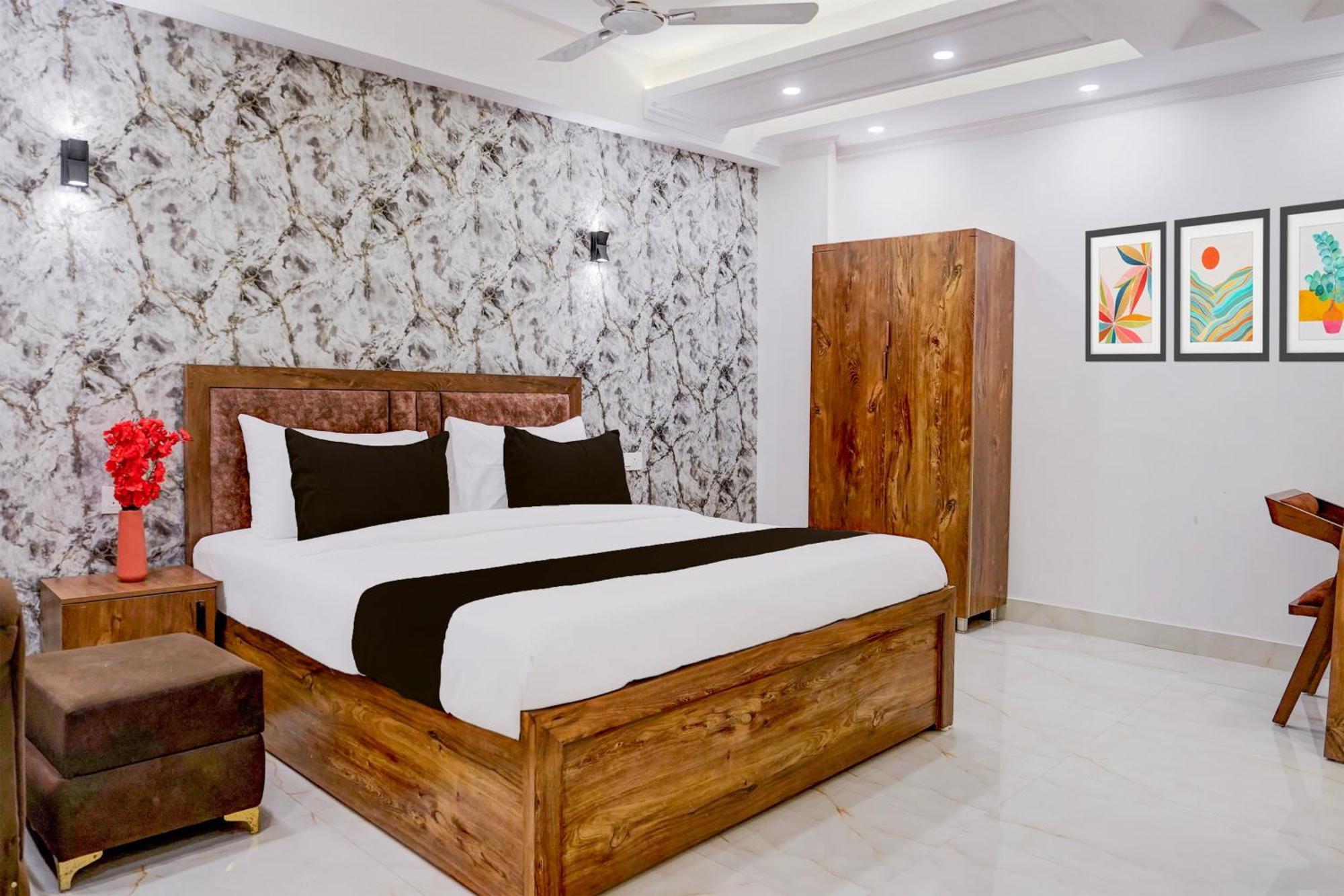 Townhouse Hotel Grand Emporio By Sbg Near Vaishali Metro Station 가지아바드 외부 사진
